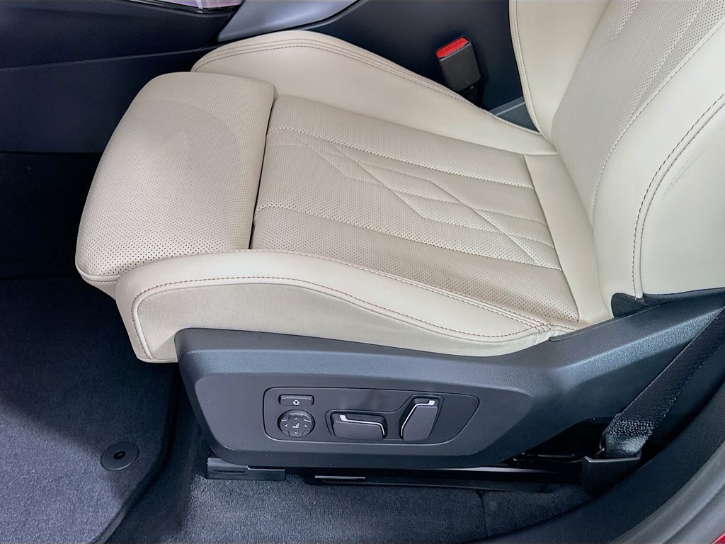 Thumbnail: 2026 BMW X3 - 21