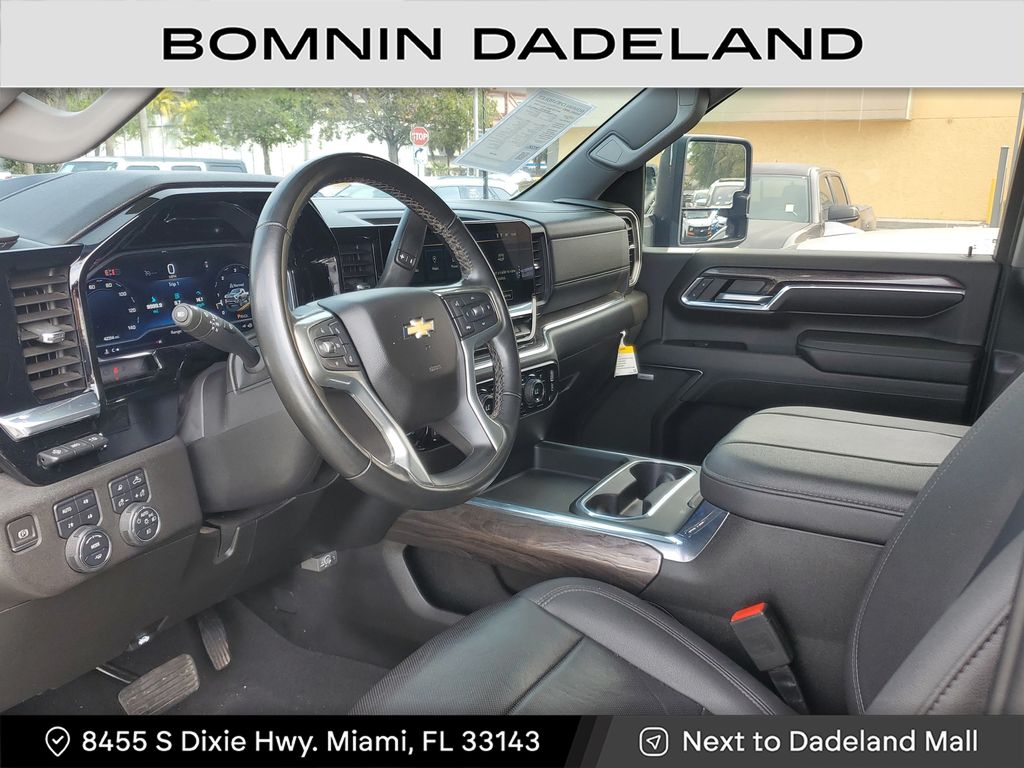 2024 Chevrolet Silverado 3500HD LTZ photo