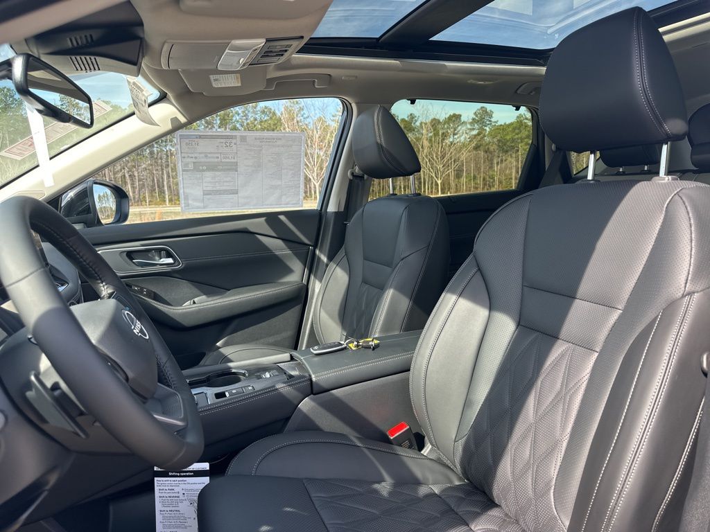 2025 Super Black Nissan Rogue Platinum FWD SUV
