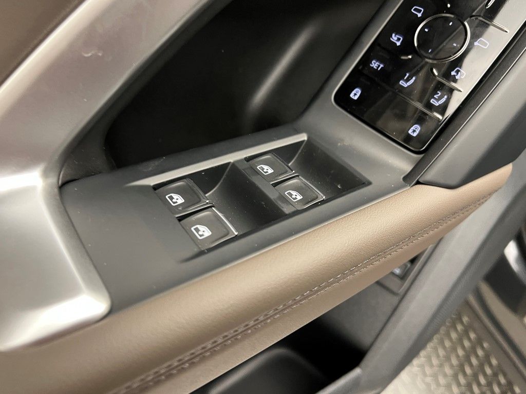 Thumbnail: 2025 Audi Q5 - 30