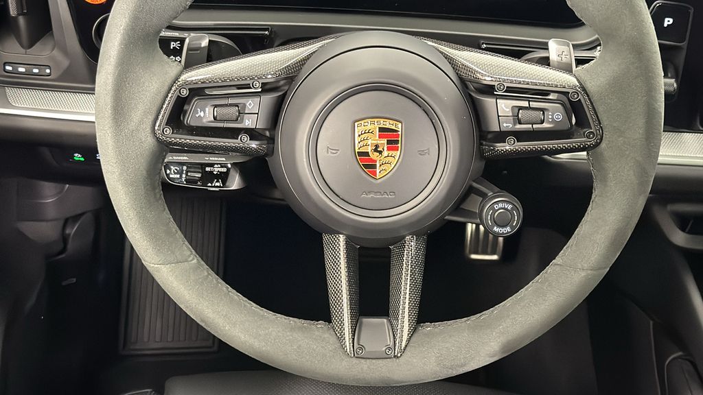 2024 Porsche   17