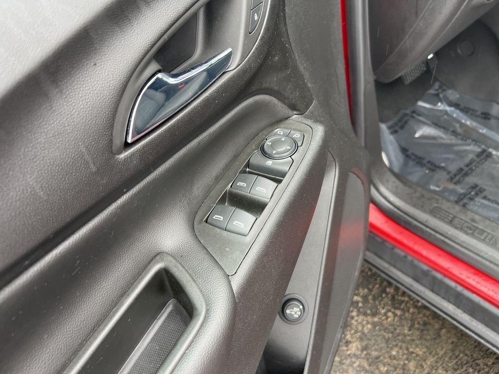 2022 Chevrolet Equinox LT 10