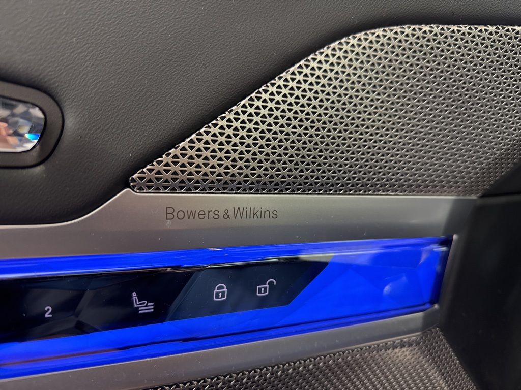 Thumbnail: 2023 BMW 7 Series - 24