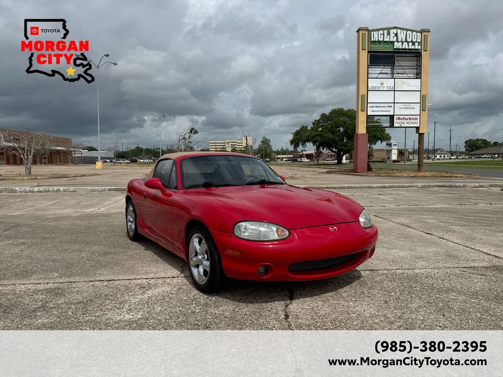 Classic Red 1999 Mazda MX-5 Miata Base Convertible Rear-Wheel Drive 4-Speed Automatic