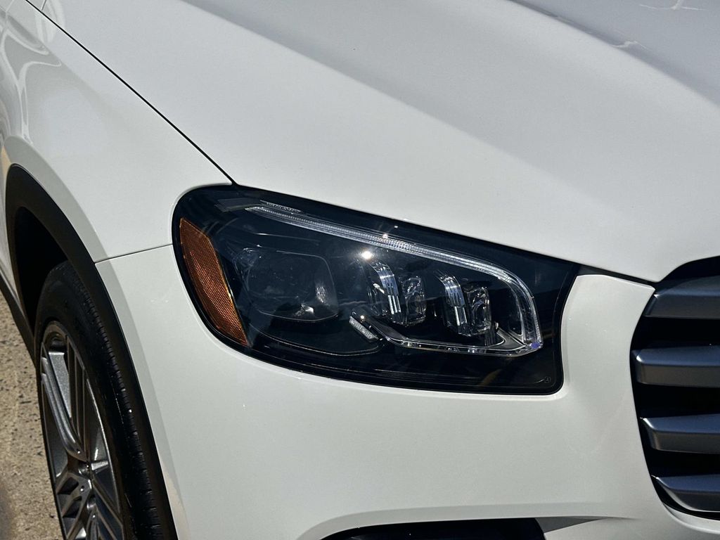 Thumbnail: 2024 Mercedes-Benz GLS - 4