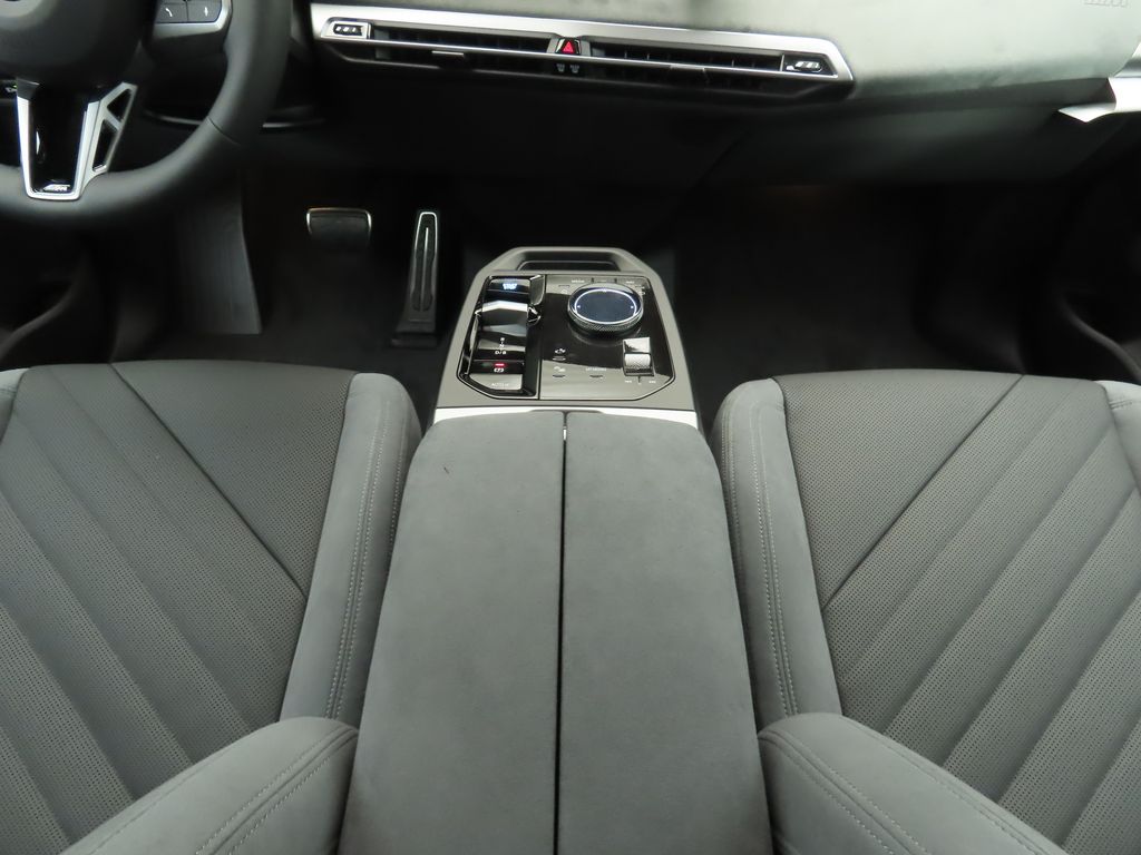 Thumbnail: 2026 BMW iX - 16