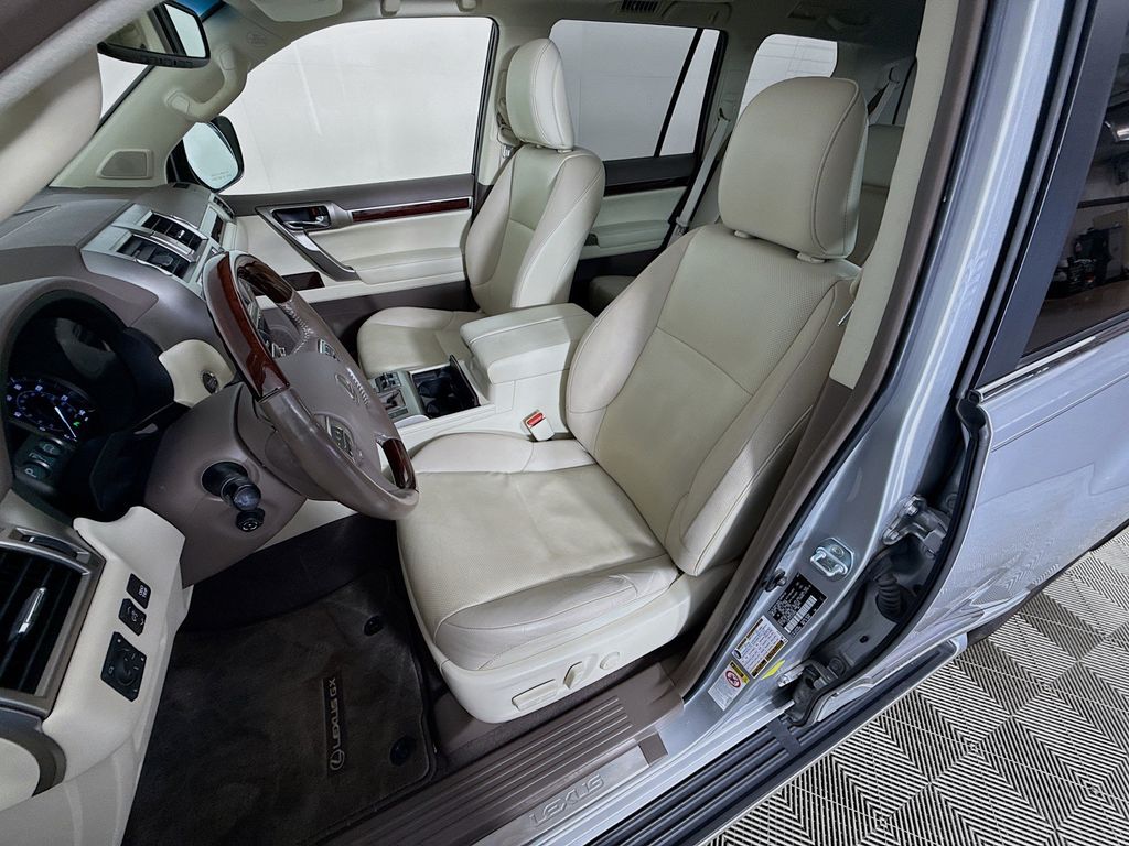 Thumbnail: 2018 Lexus GX - 22
