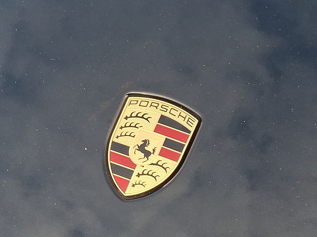 Thumbnail: 2017 Porsche 911 - 29