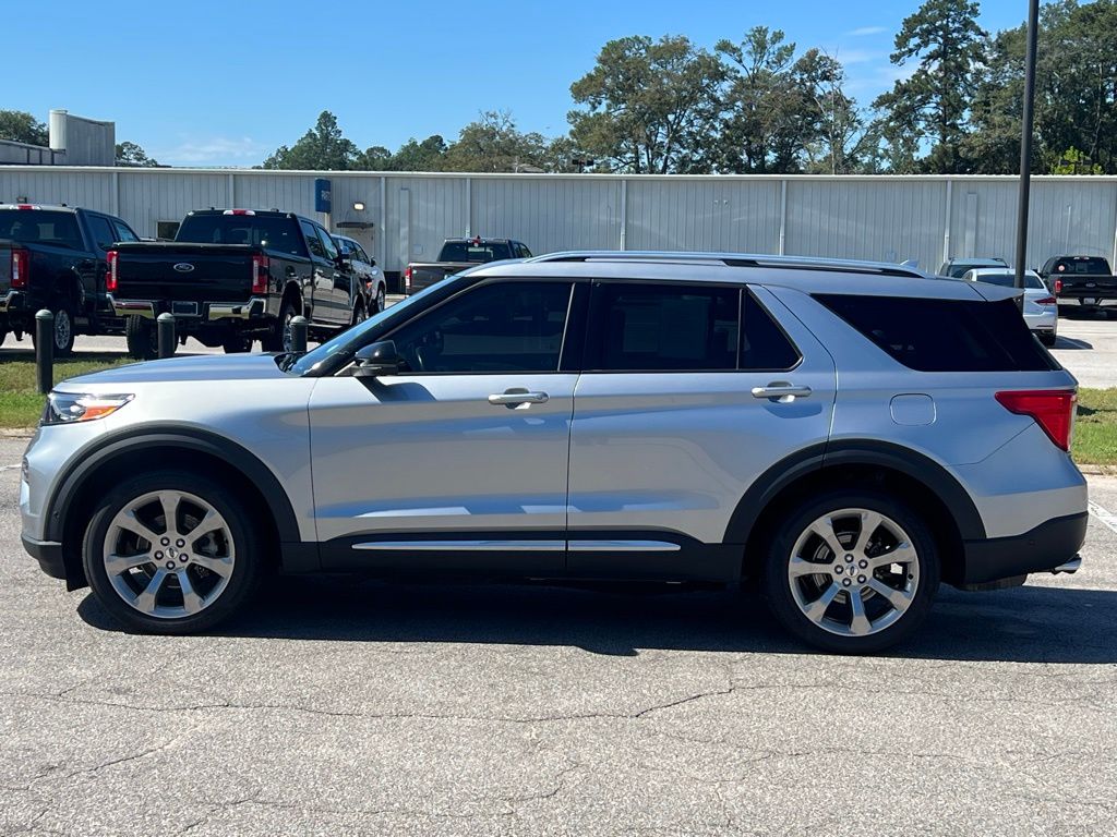 2020 Ford Explorer Platinum - 6