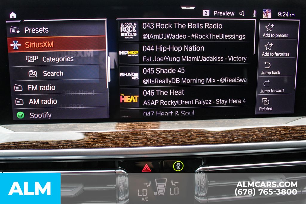 Used 2024 Gray BMW xDrive30i image 32