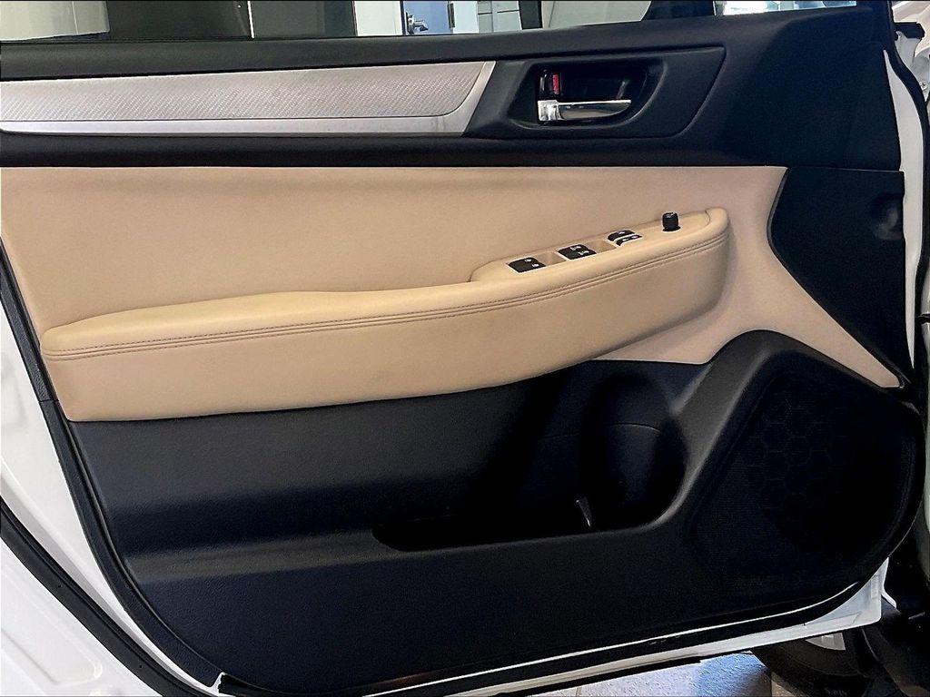 2015 Subaru Outback — photo 9