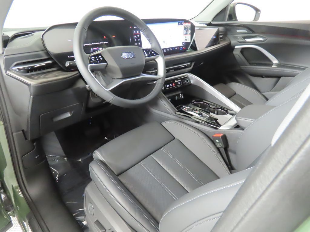 Thumbnail: 2025 Audi Q5 - 26