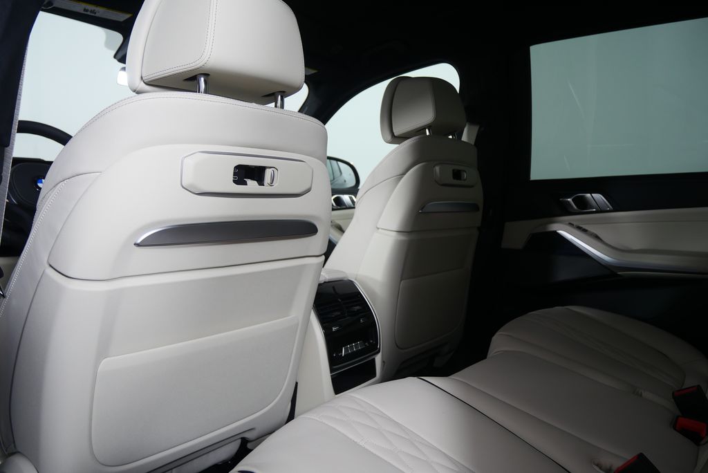 2026 BMW X7 xDrive40i 19