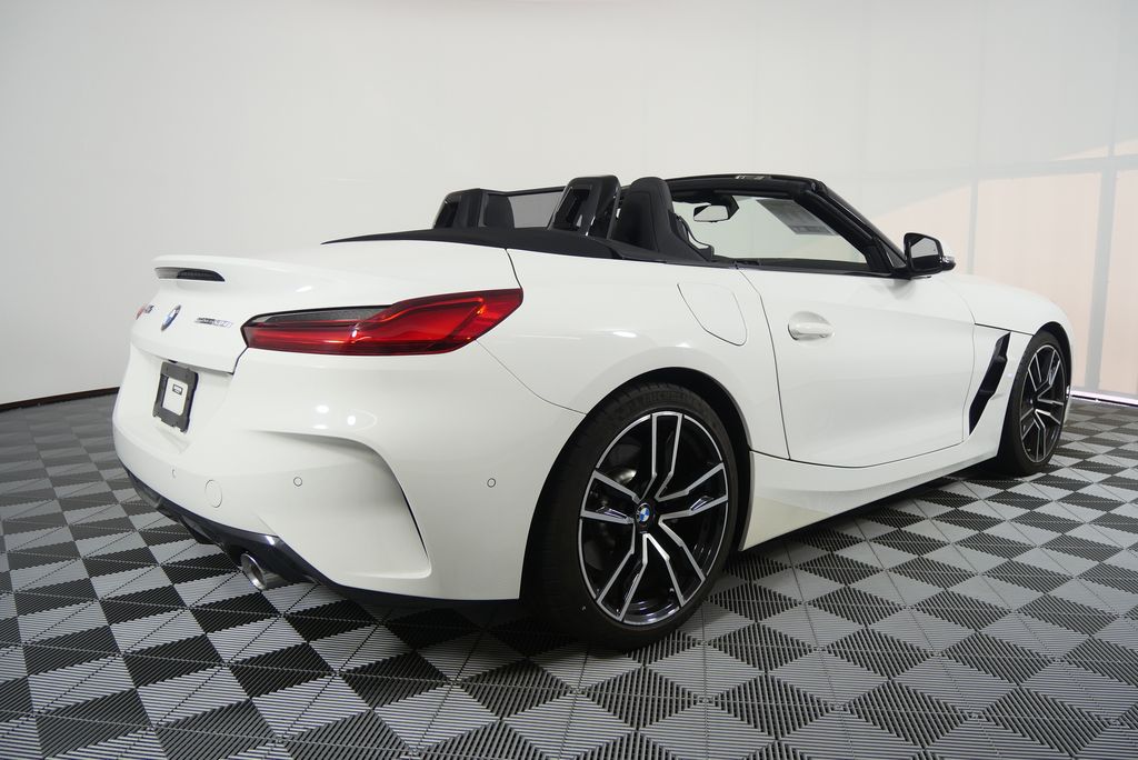 Thumbnail: 2022 BMW Z4 - 3