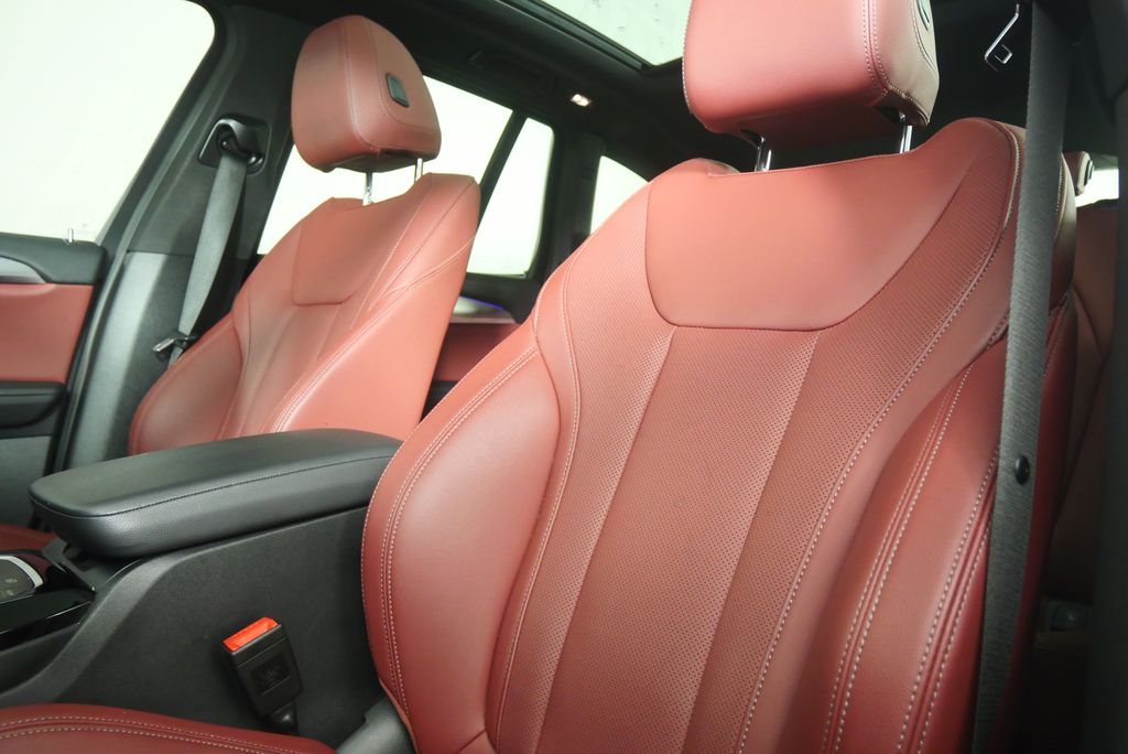 Thumbnail: 2024 BMW X3 - 9