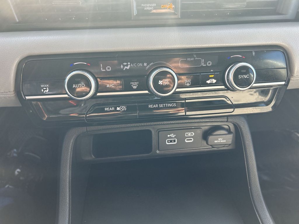 Thumbnail: 2023 Honda Pilot - 18