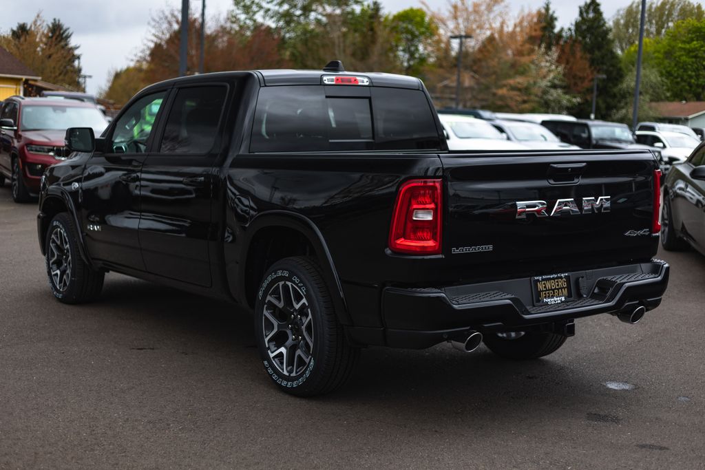 2026 Ram 1500 Laramie thumbnail 15