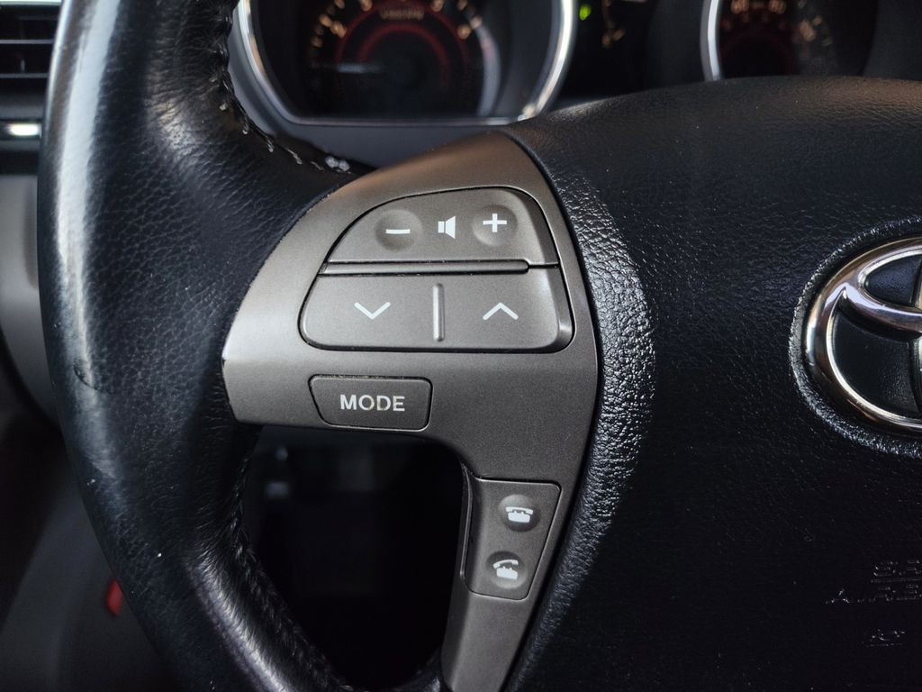 Used Car 2009 Toyota Highlander  Base For Sale Under $10,000 In Austin, Texas