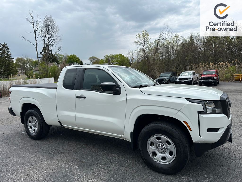 Glacier White 2024 Nissan Frontier Pickup Truck Four-Wheel Drive 9-Speed Automatic Overdrive