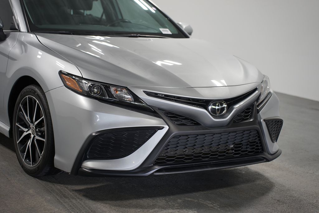 Thumbnail: 2023 Toyota Camry - 4
