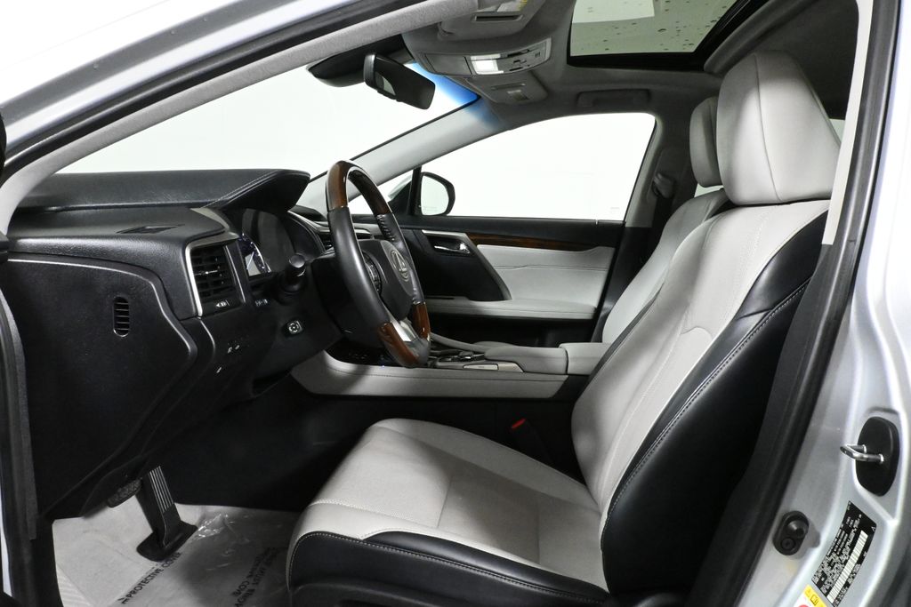 Thumbnail: 2019 Lexus RX - 3