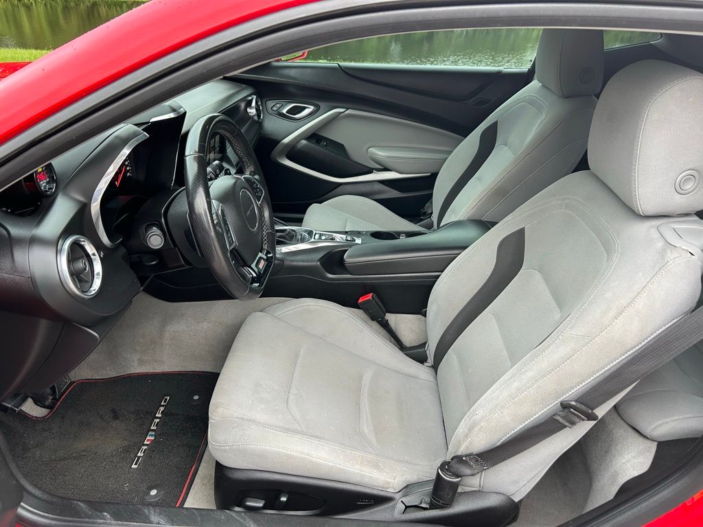 Thumbnail: 2018 Chevrolet Camaro - 14