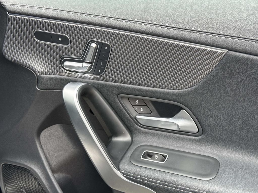 Thumbnail: 2025 Mercedes-Benz CLA - 20