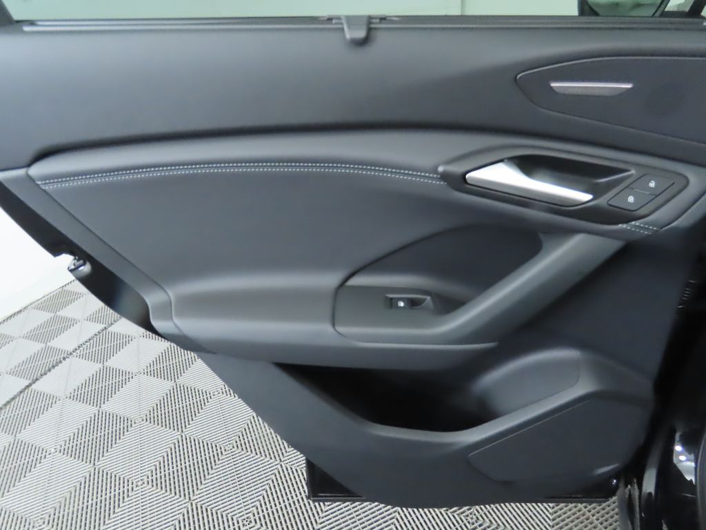 2025 Audi Q6 e-tron Premium 28