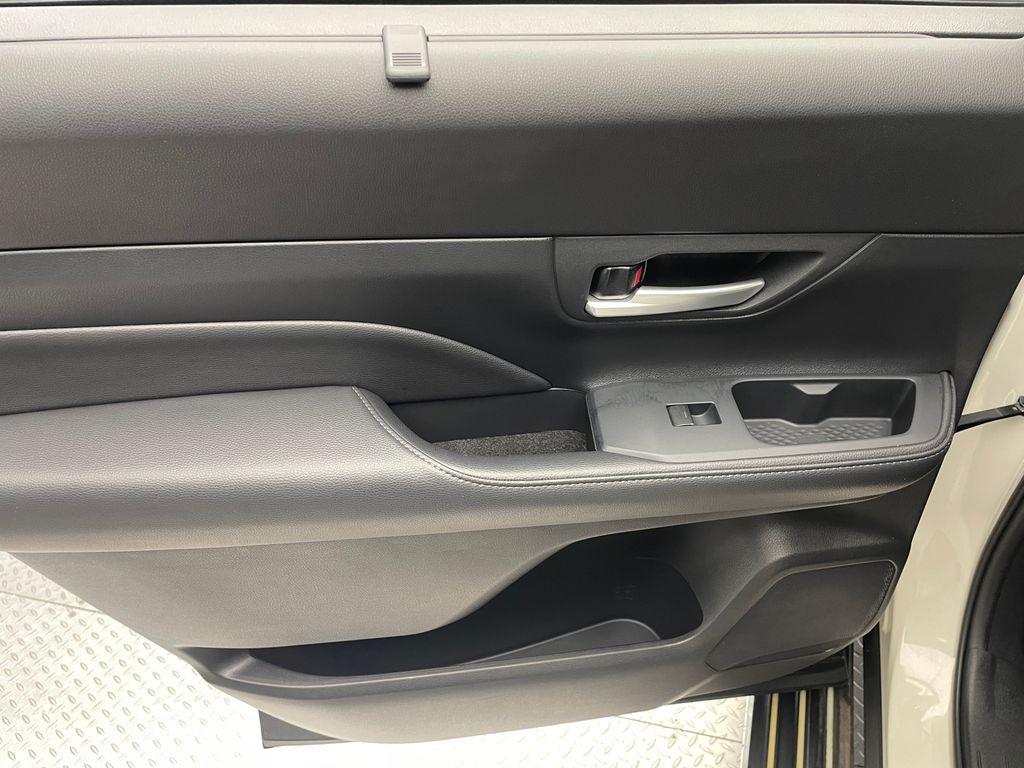 2024 Toyota Grand Highlander Limited 32
