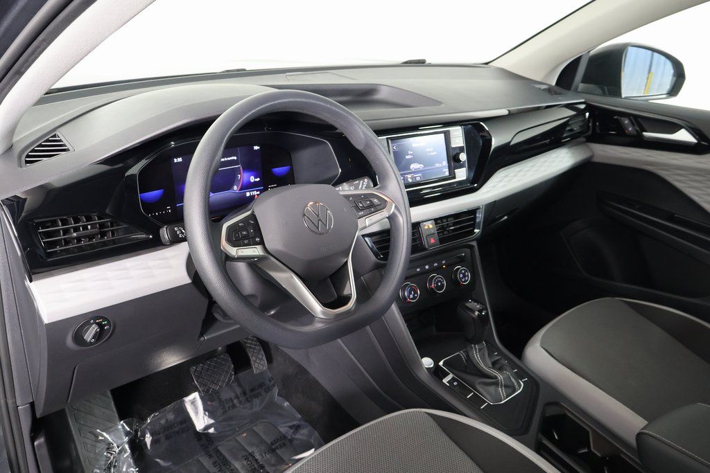 2022 Volkswagen Taos S 7