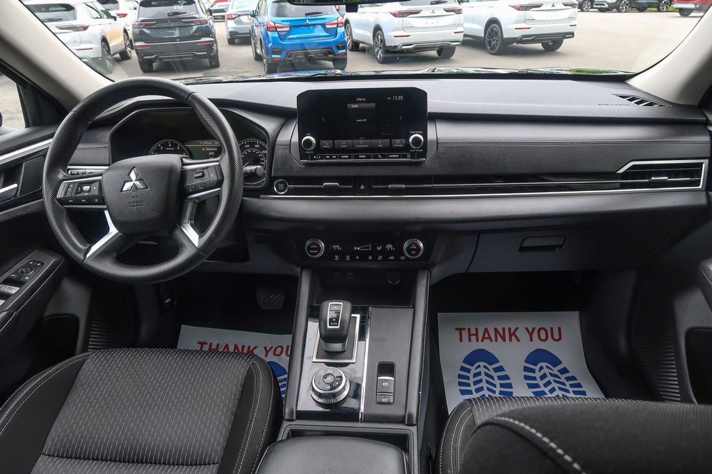 2024 Mitsubishi Outlander ES 2.5 S-AWC