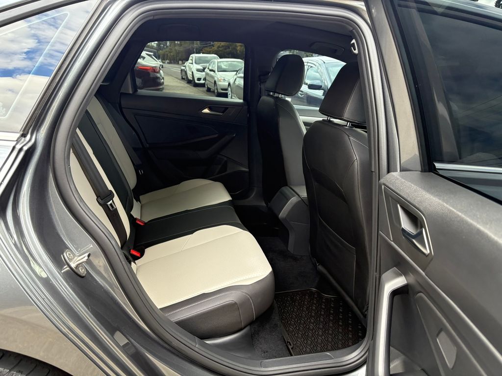 2021 Volkswagen Jetta R-Line