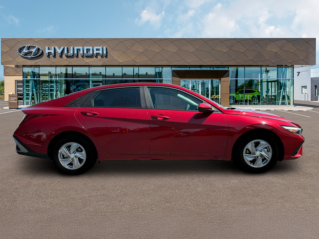 2025 Hyundai Elantra SE 9