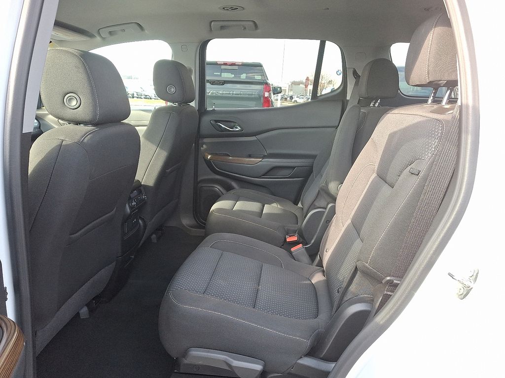 Thumbnail: 2023 GMC Acadia - 10