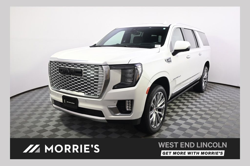 White Frost Tricoat 2022 GMC Yukon XL SUV / Crossover Four-Wheel Drive 