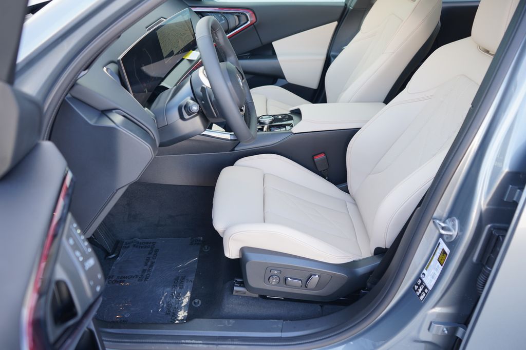 Thumbnail: 2025 BMW X3 - 11