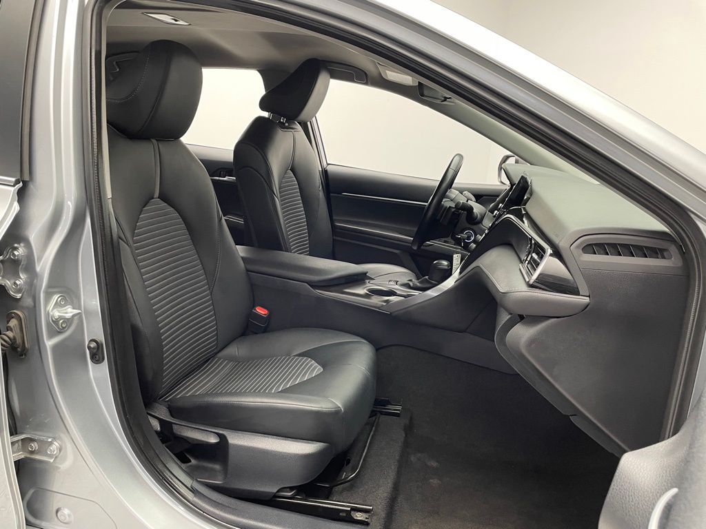 Thumbnail: 2023 Toyota Camry - 15