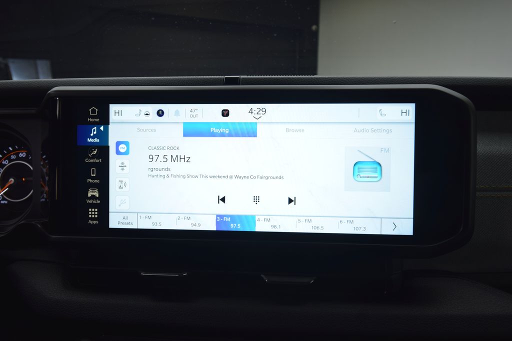 new 2026 Jeep Gladiator car, priced at $45,944