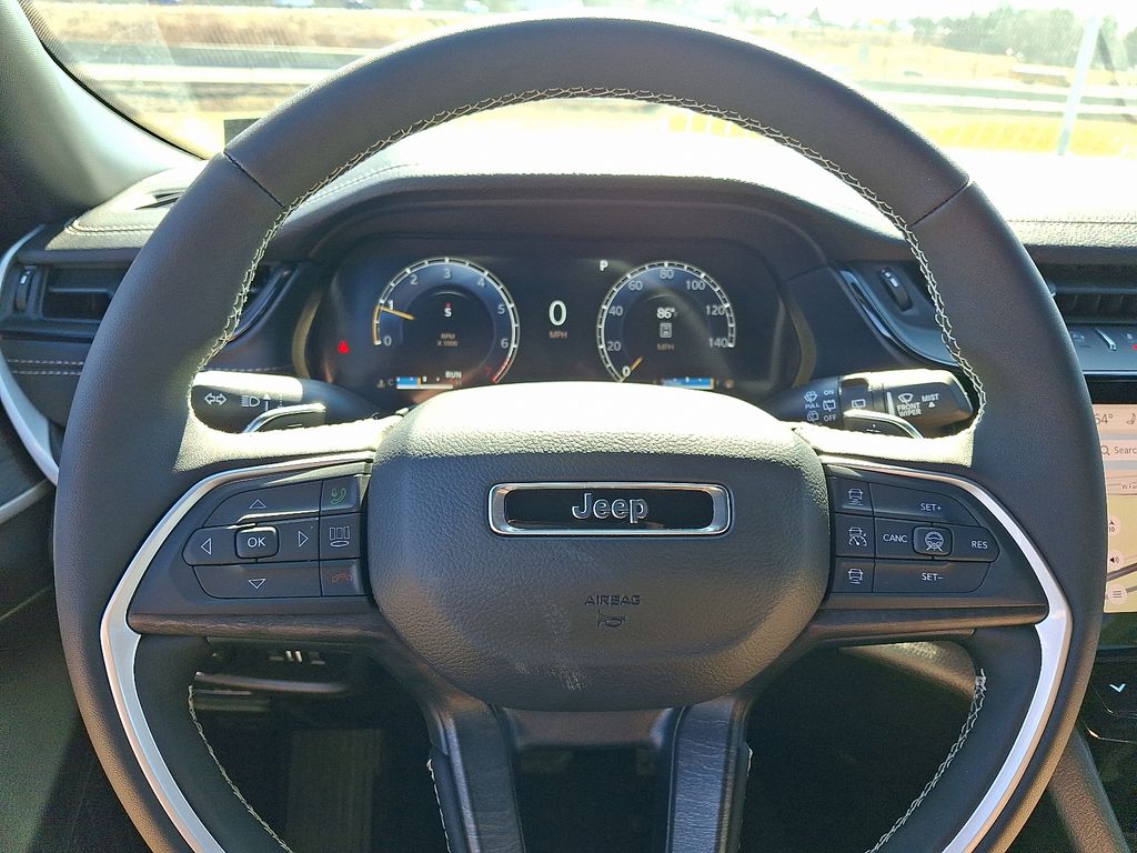 2026 Jeep Grand Cherokee — photo 16