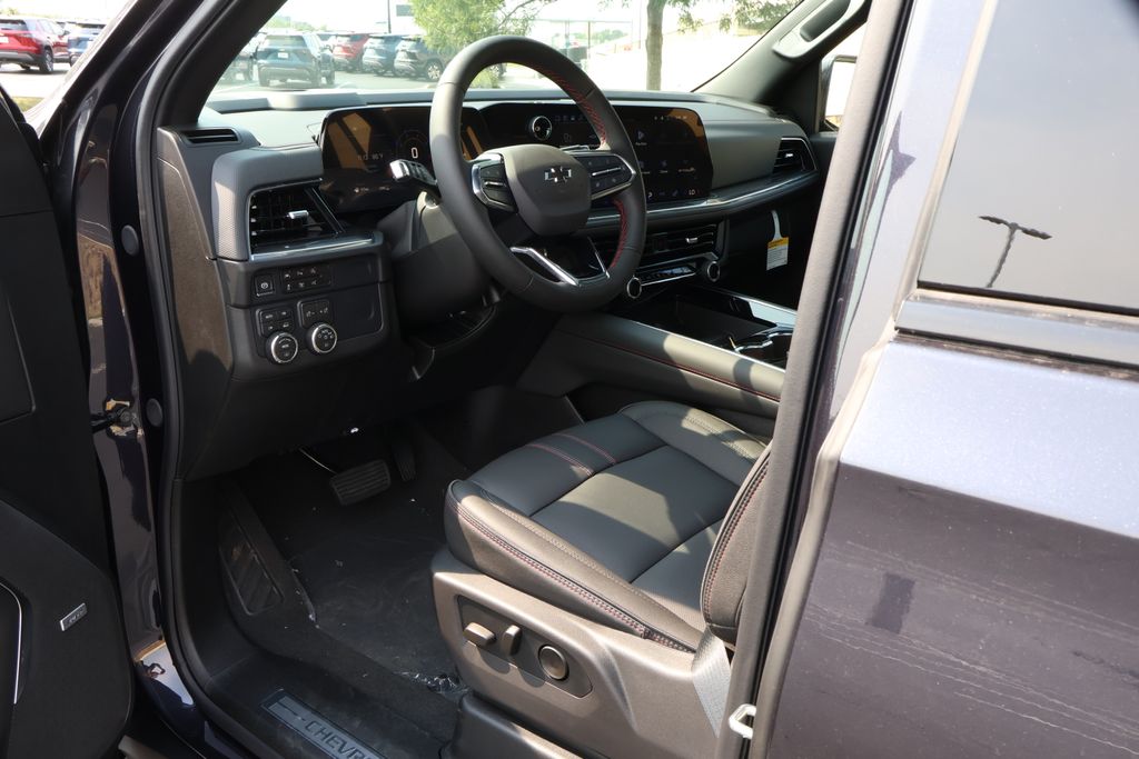 Thumbnail: 2026 Chevrolet Tahoe - 14