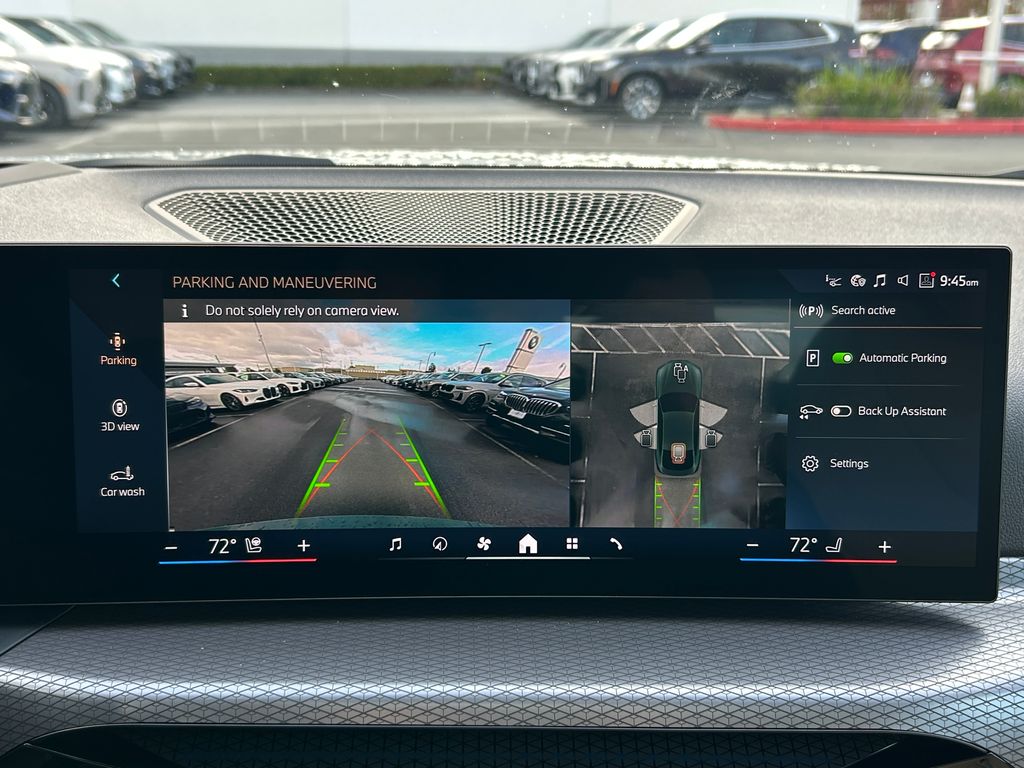 Thumbnail: 2025 BMW i4 - 23