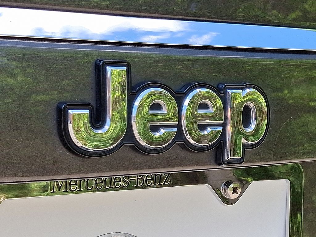 Thumbnail: 2017 Jeep Compass - 28