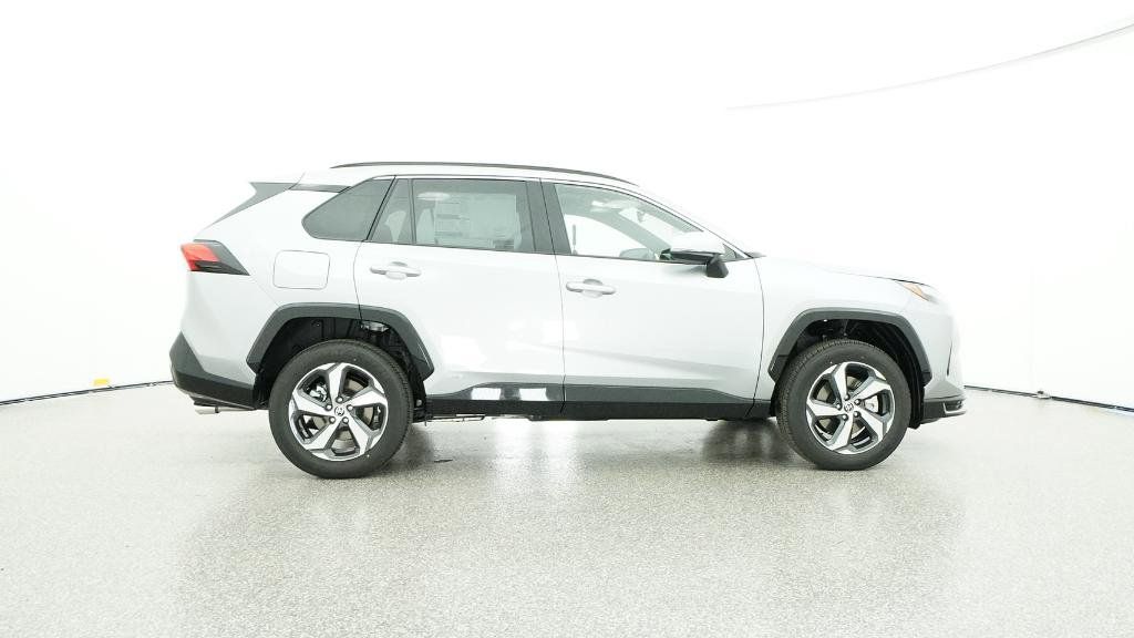 Thumbnail: 2025 Toyota RAV4 - 31