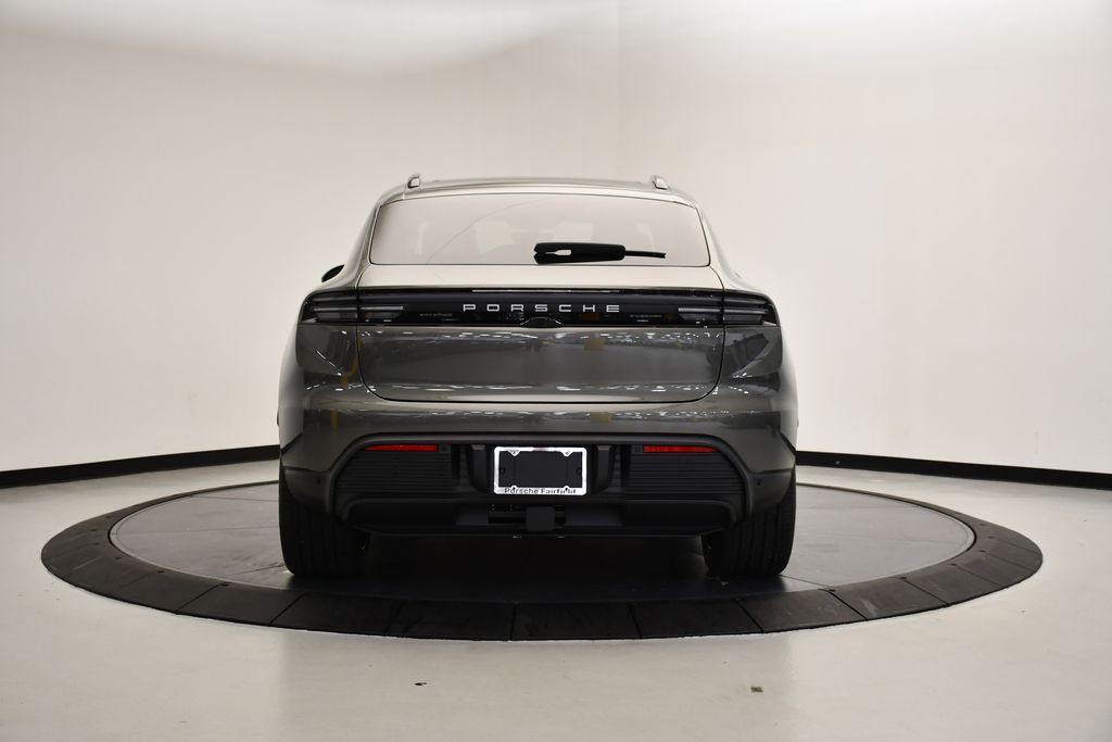 Thumbnail: 2025 Porsche Macan - 6
