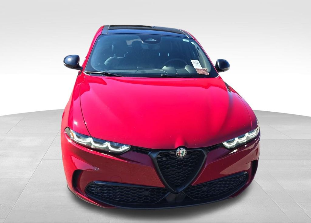2025 Alfa Rosso Alfa Romeo Tonale Base AWD SUV