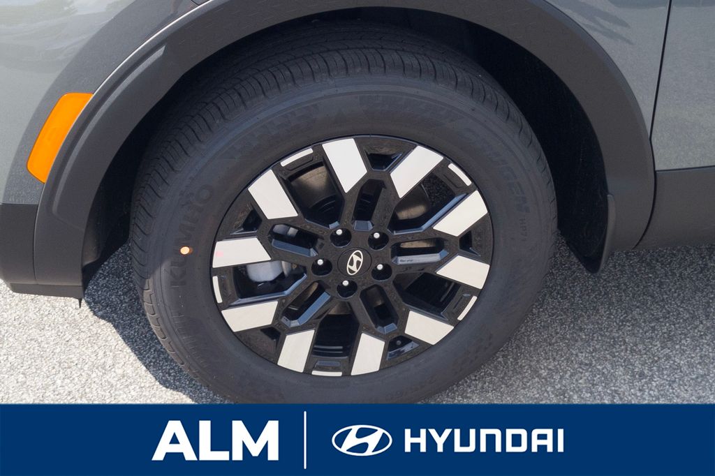 2026 Hyundai Santa Cruz SE photo 4