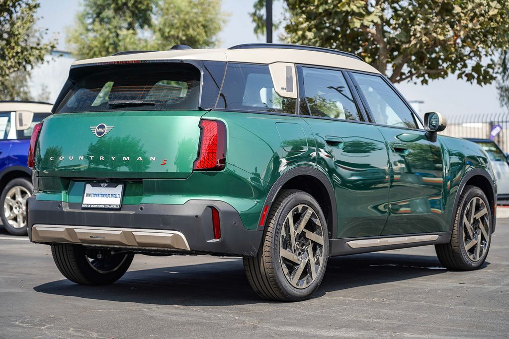 2025 MINI Cooper S Countryman  8