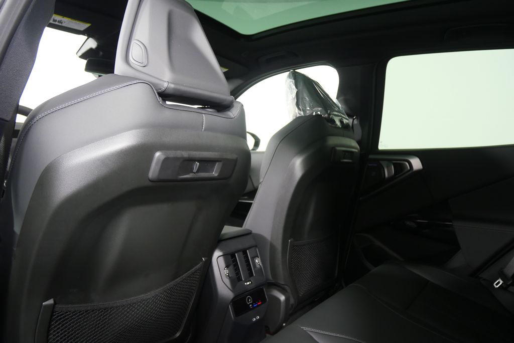 Thumbnail: 2026 BMW X3 - 17