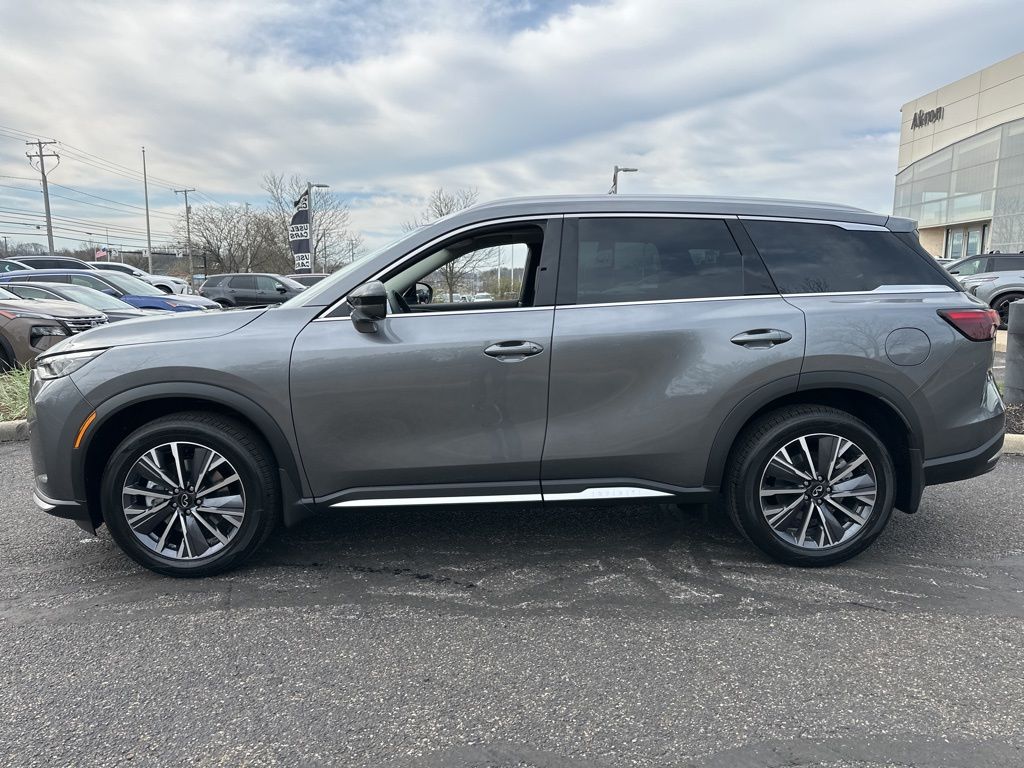 2026 INFINITI QX60 LUXE - Image 2