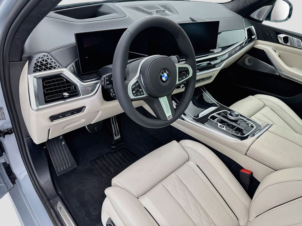 Thumbnail: 2027 BMW X7 - 9